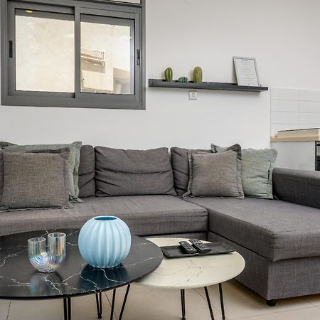 Very Nice 1 Bdr Apartment 2 Min From The Beach ! 特拉维夫 外观 照片